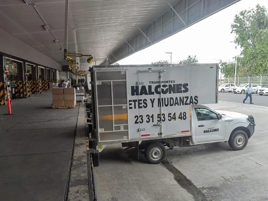 Transporte de muebles en Puebla para mueblerías - Transportes Halcones